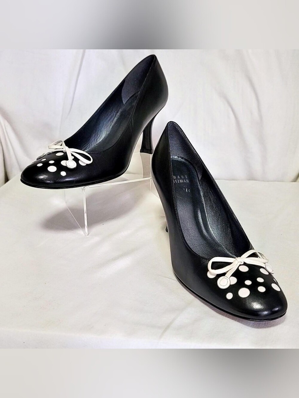 Stuart Weitzman Black Leather Polka Dot Bow Pumps Sz 7